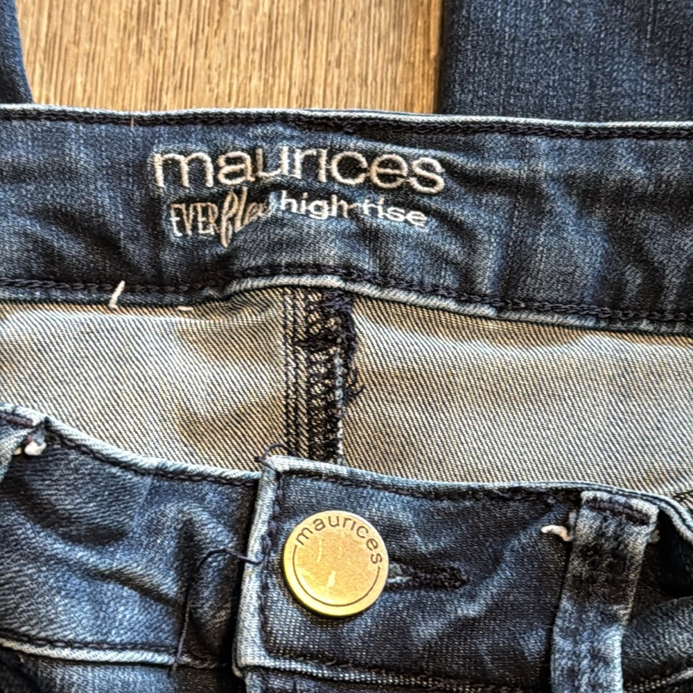 Maurices Blue Skinny Jeans with Classic Indigo Wash-size 6 - Picture 7 of 10